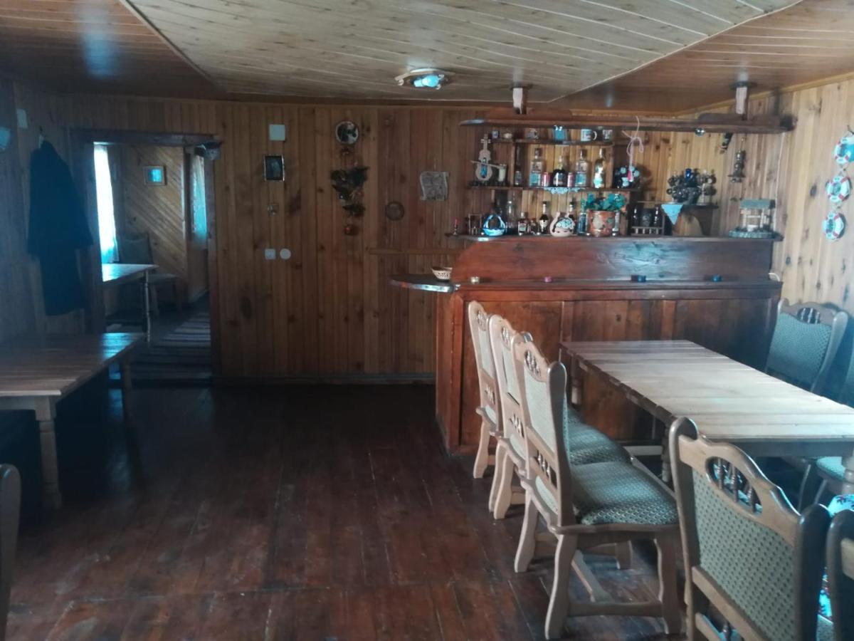 Hotel Casa Cozorici Sadova  Zewnętrze zdjęcie